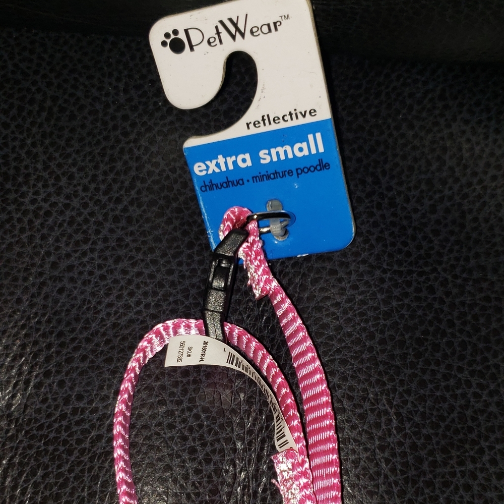 BNWT EXTRA SMALL PINK REFLECTIVE DOG COLLAR 3/8 × 6-9 INCH